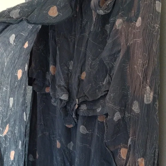 Floral Shorts With Skirt Overlay - Picture 3 of 8